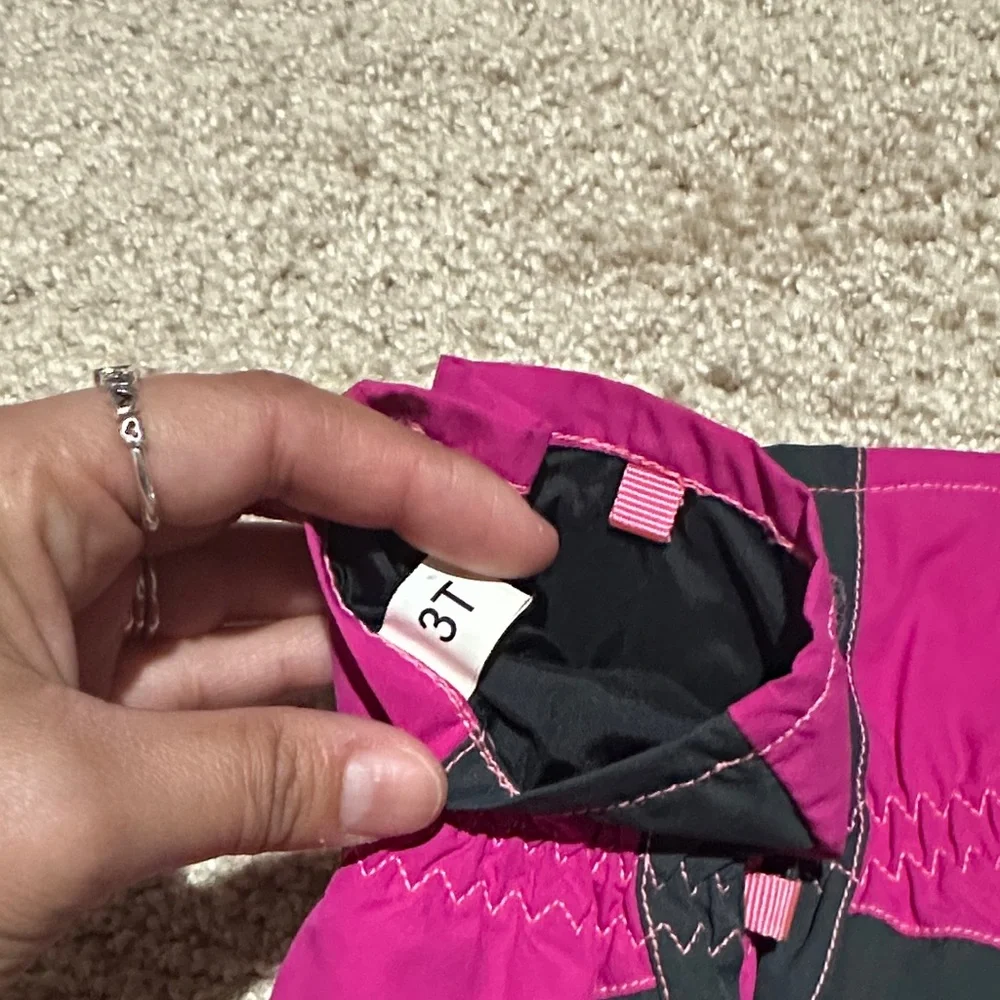 The North Face Kids' Fuchsia and Black Mittens